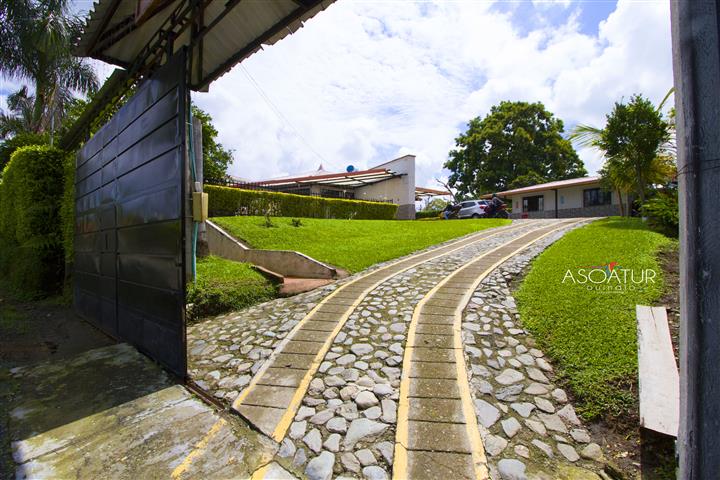 casa-campestre-la-esperanza-1 - Alquiler de Fincas en el Quindio, Hoteles en el Eje Cafetero