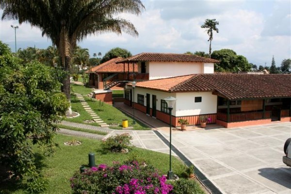valparaiso-5 - Alquiler de Fincas en el Quindio, Hoteles en el Eje Cafetero
